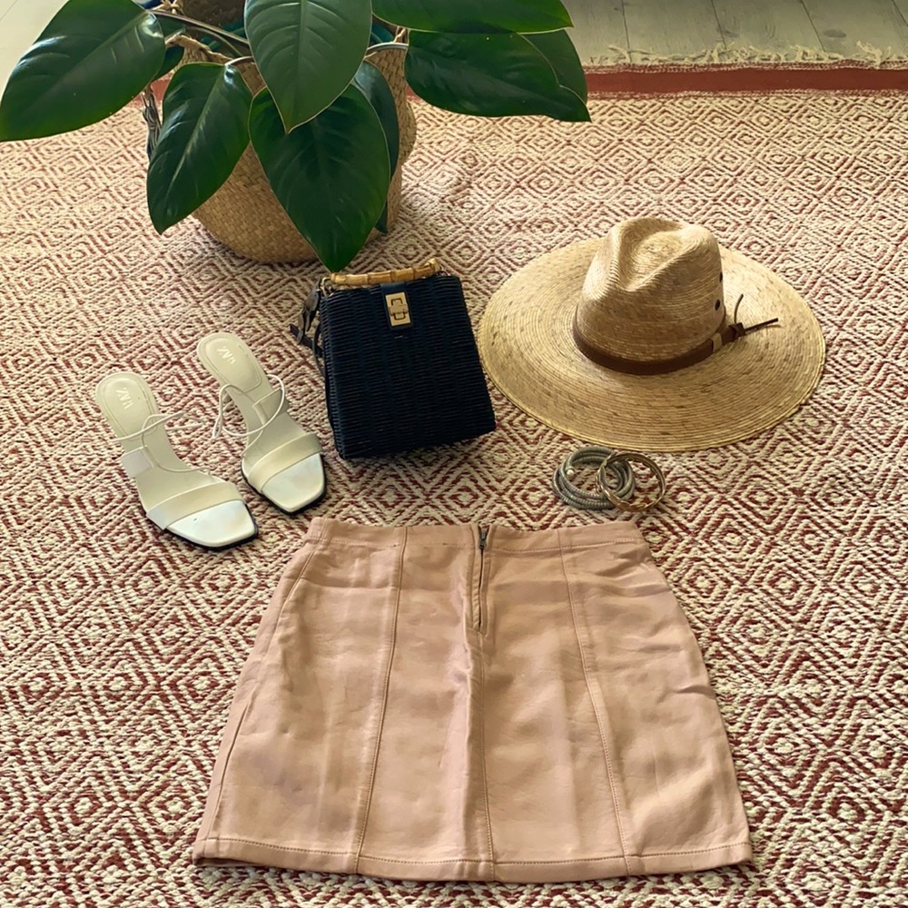 Forever 21 faux leather skirt